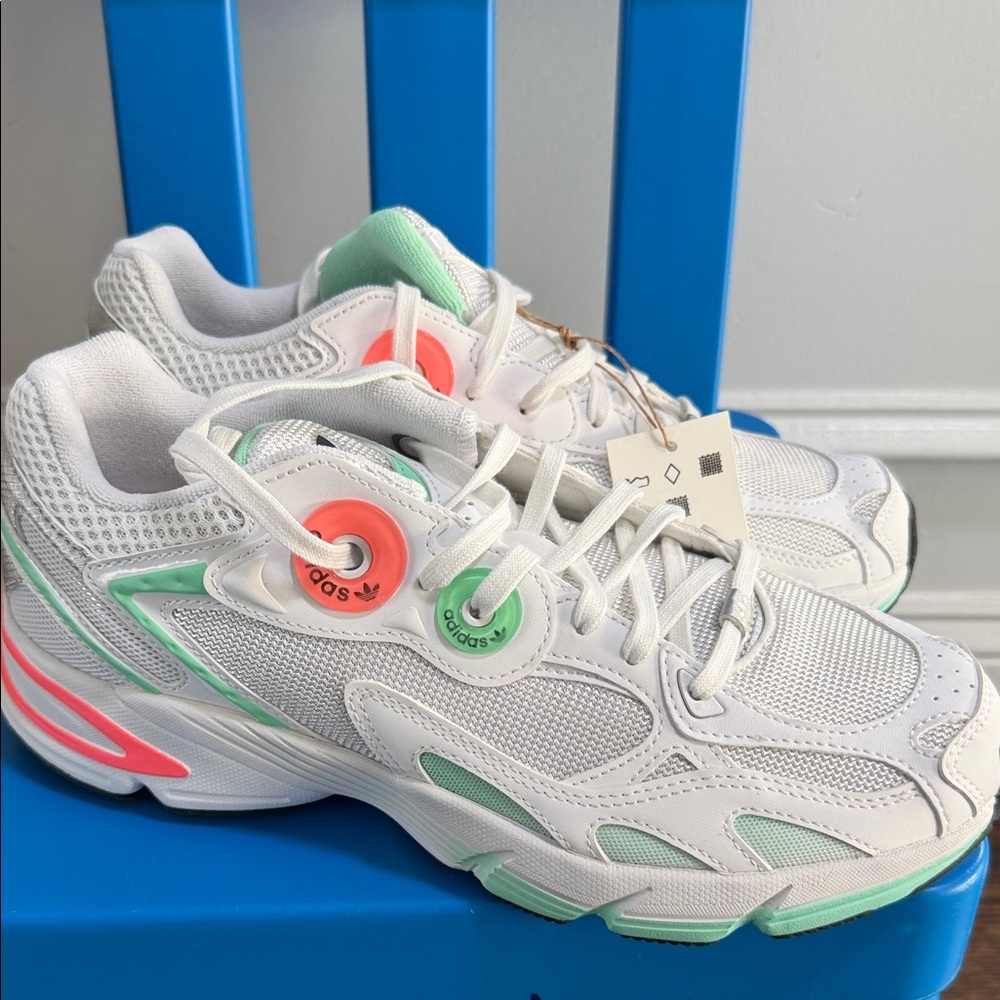 Adidas White Sneakers with Green and Pink Highlights Brand New size 9 woman